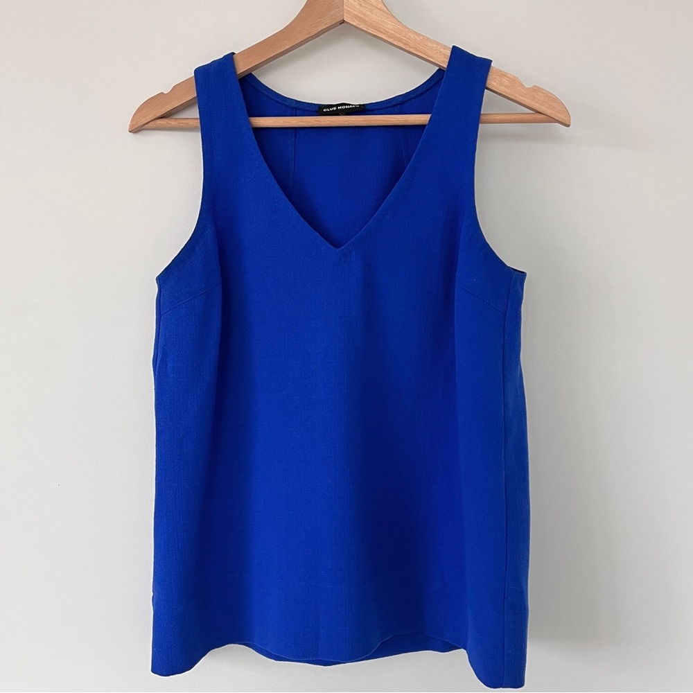 Club Monaco Blue V-Neck Dressy Tank Top